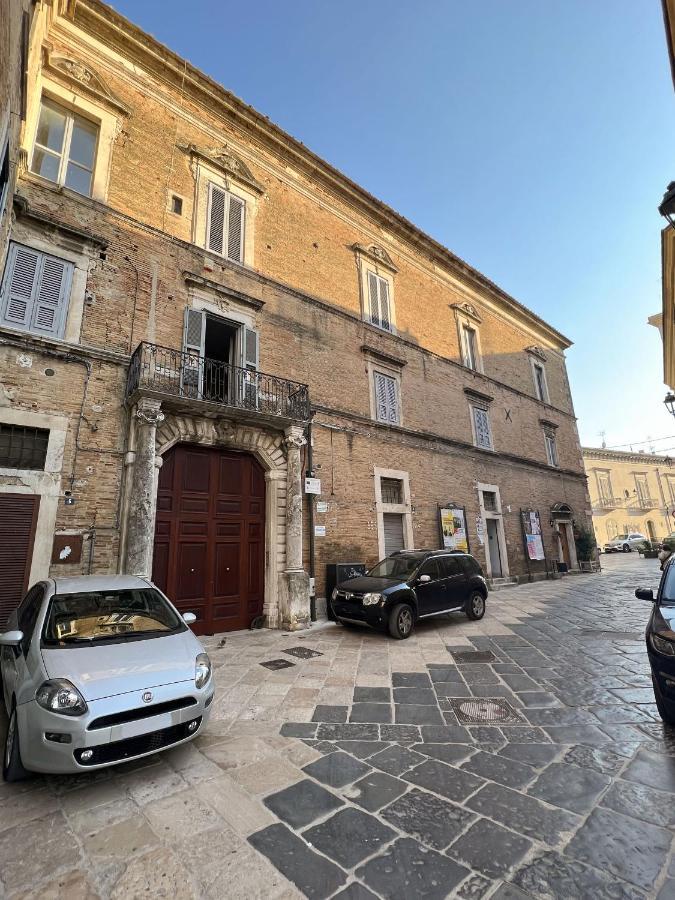 B&B Palazzo Lombardi Lucera Exterior photo